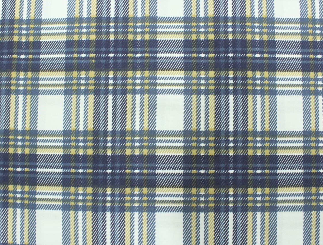 Classy Tartan Bedsheet Set with 2 Pillow covers and Bag